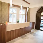 Bell Hotel 3*