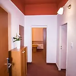 Bell Hotel 3*