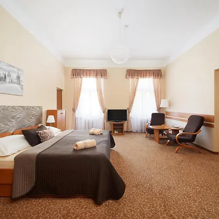 Bell Hotel 3*
