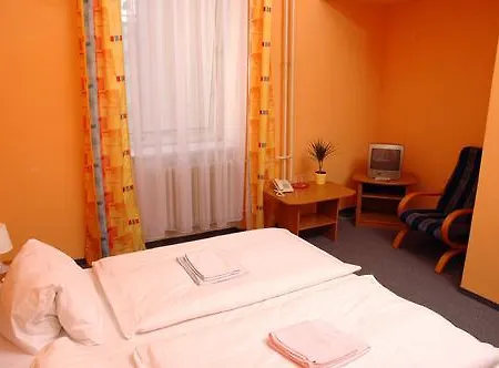 سيتي بيل فندق براغ